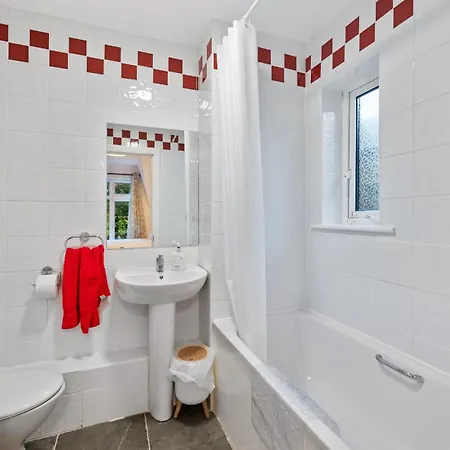 5 Rushbrooke County Cork * Cobh