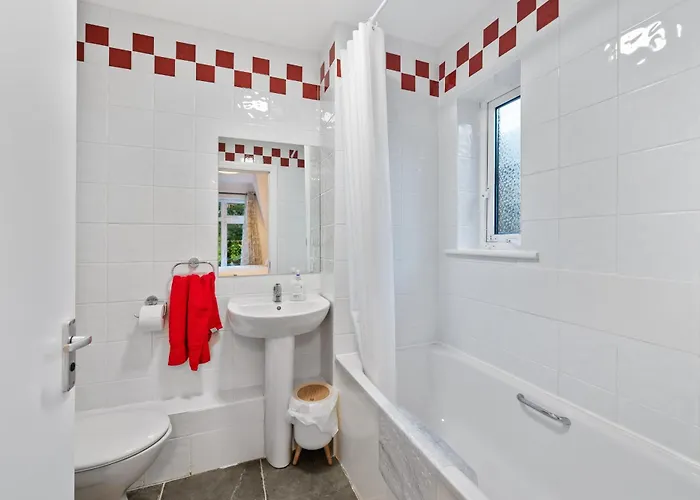 5 Rushbrooke County Cork * Cobh